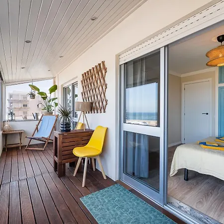 Charming Beachside Escape Apartman