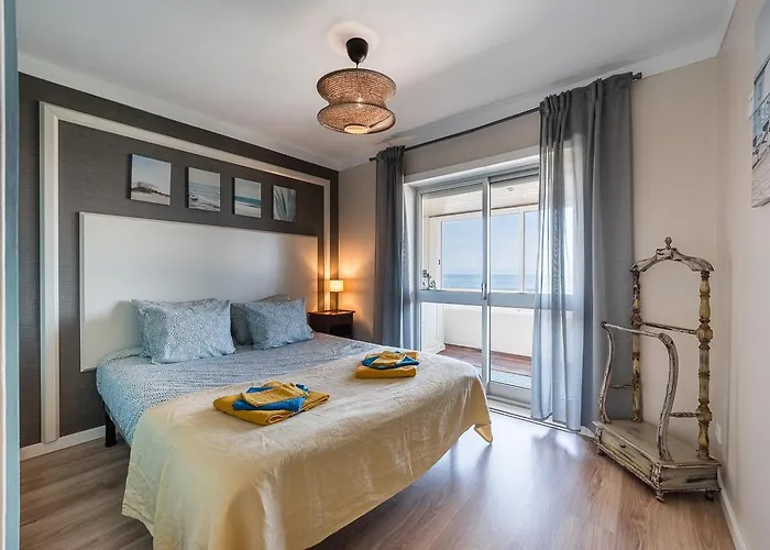 Charming Beachside Escape * Esmoriz