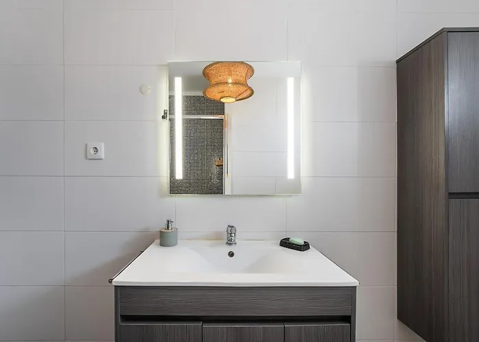 Appartement Charming Beachside Escape *